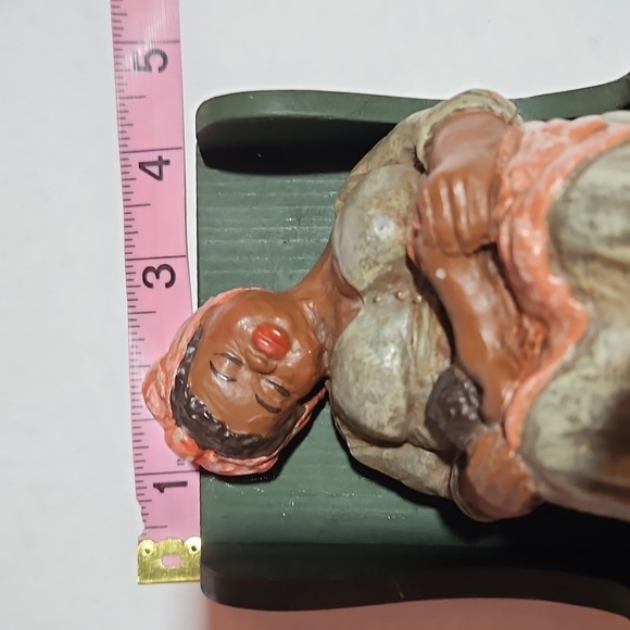 Sleepy Mama With Baby Plaster Casting - Picture 6 of 7